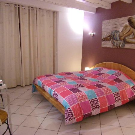 Les Roches De Coigne Apartment Sainte-Anne-sur-Vilaine Ngoại thất bức ảnh